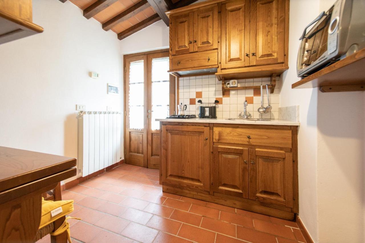 Casetta Di Butia, Ginestra Apartment With Swimming Pool ボルゴ・ア・モッツァーノ エクステリア 写真